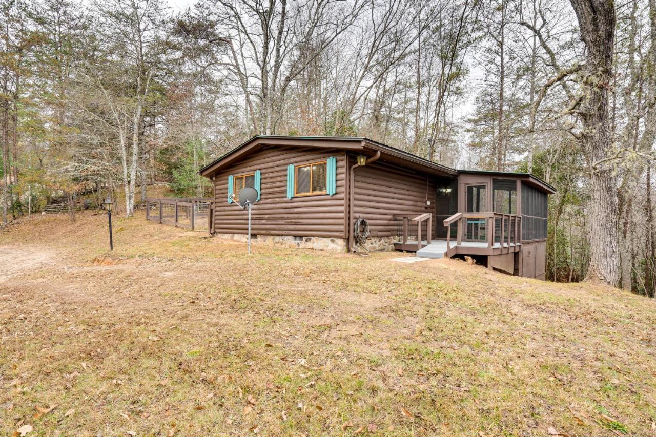 Peaceful Warne Cabin Fenced Yard And Screened Porch Brasstown 外观 照片